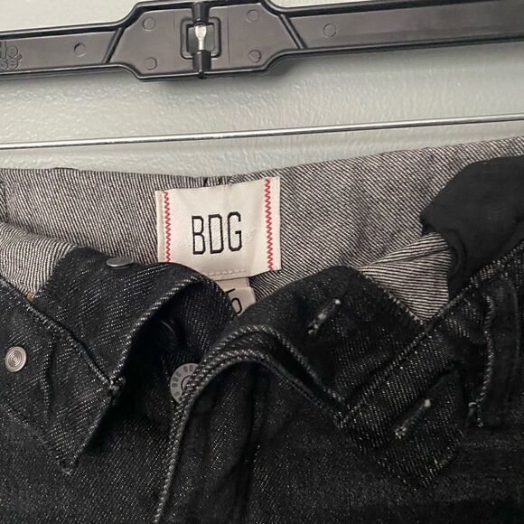 NWT BDG BLACK BUTTON FLY CUT-OFF FOLD OVER Waist JEAN SHORTS 25 - Picture 3 of 13